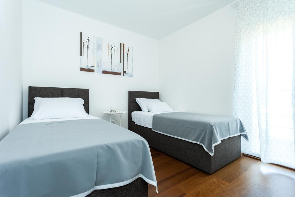 Deluxe Neli Apartments Zadar Bagian luar foto